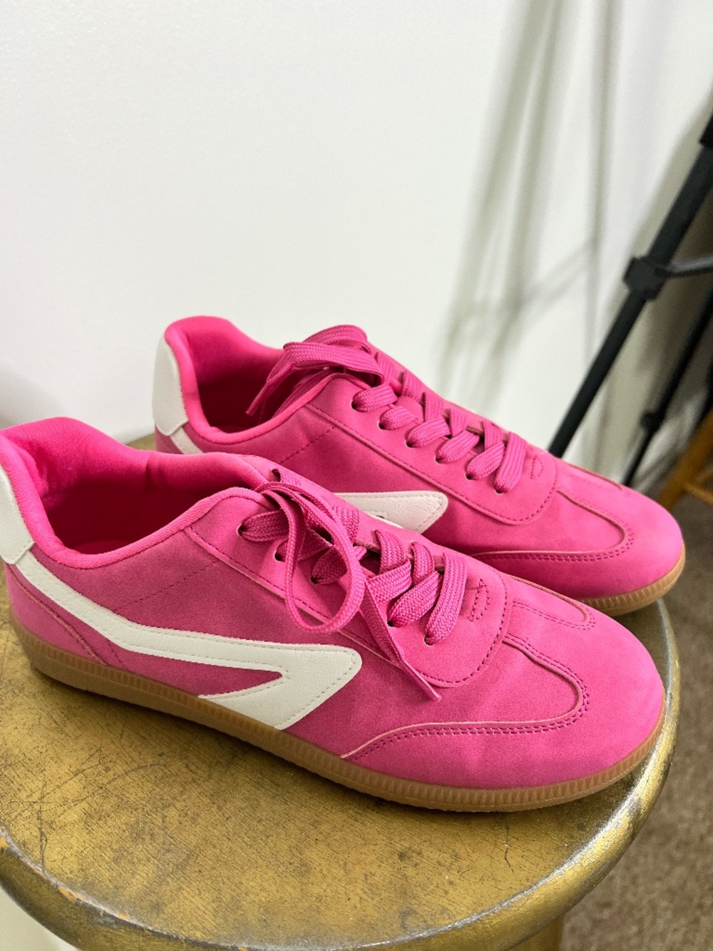 Dolce Vita Hot Pink Retro Sneakers Size 7